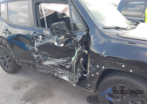 2018 Jeep Renegade Altitude Fwd from USA, damaged, VIN ZACCJABB1JPJ52635